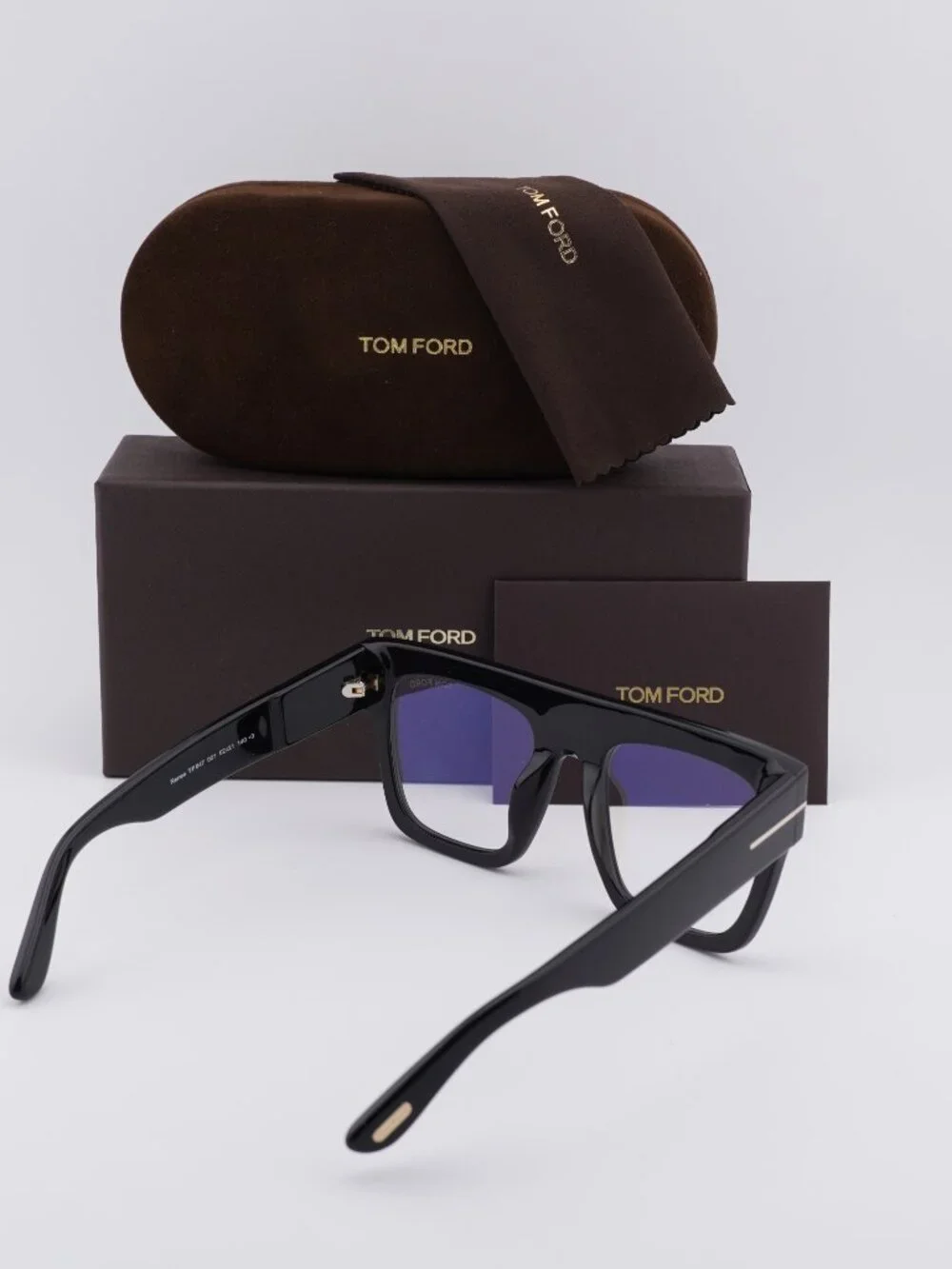 Tom Ford model ft0847